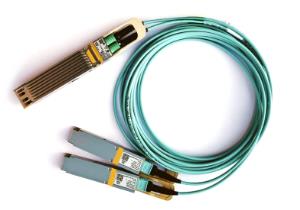 Aoc Splitter Ib Twin Port Hdr 400gb