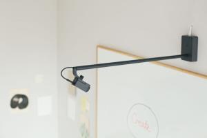Huddly Canvas - Whiteboard Content Cam Uk